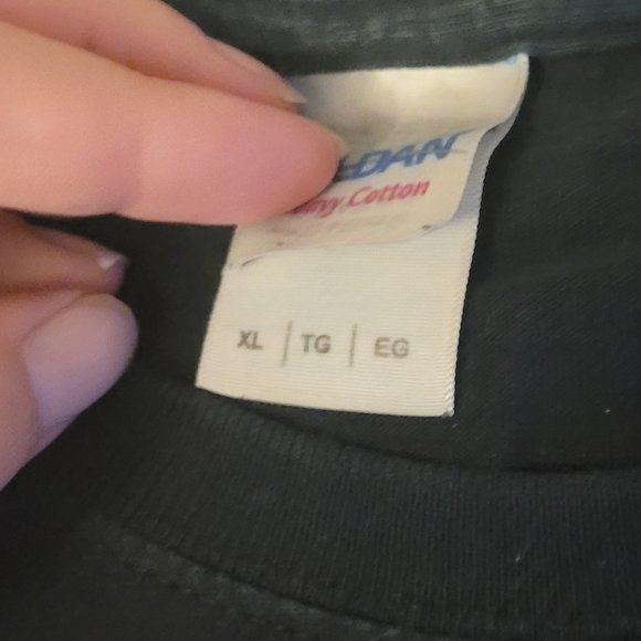 Where giants once stood  mens graphic tee size xl - Picture 3 of 4